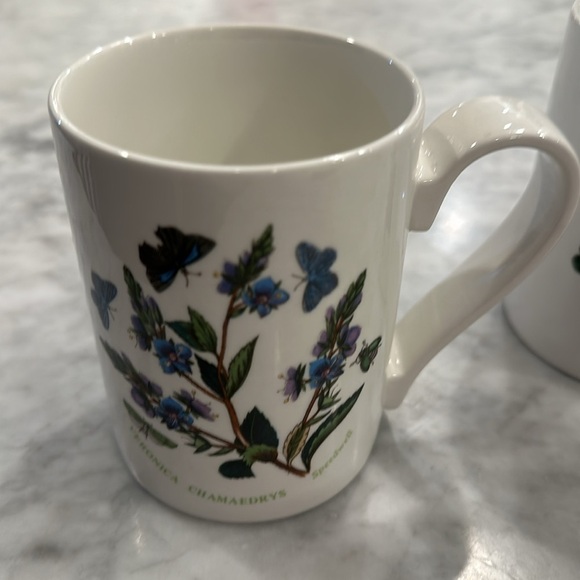 Set of two Portmeirion Botanic Garden coffee mugs - Picture 4 of 9